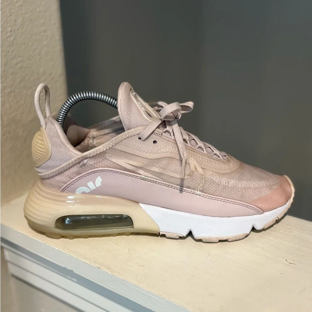 Nike Womens Nike Air Max 2090 Shoe Rose Metallic Silver White Sz 7 #CT1290-600 - Picture 2 of 9